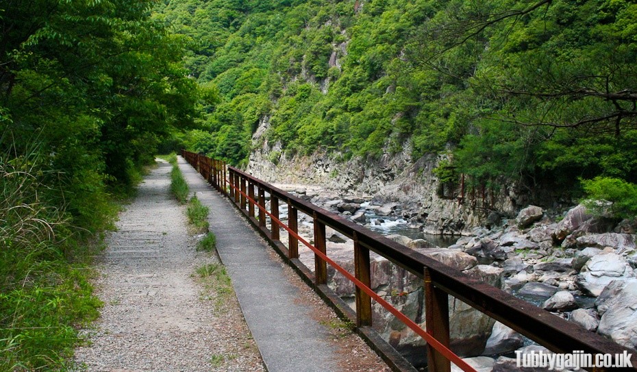 Hiking the old Fukuchiyama Railway